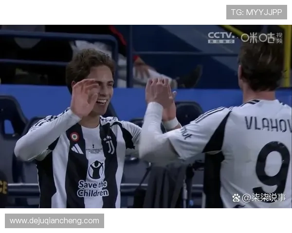 孔塞桑伊尔迪兹华丽过人连连挑战防线前者射门被挡精彩瞬间引发全场欢呼